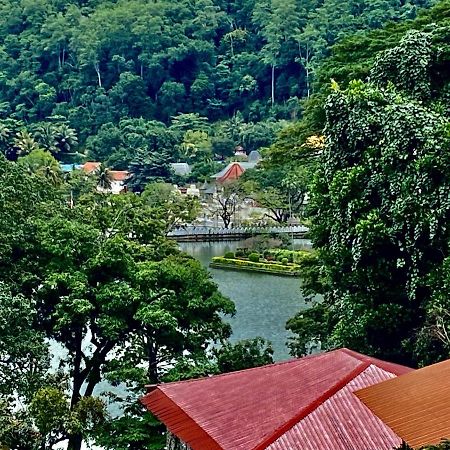 Hotel Sesatha Lake Kandy Exterior foto