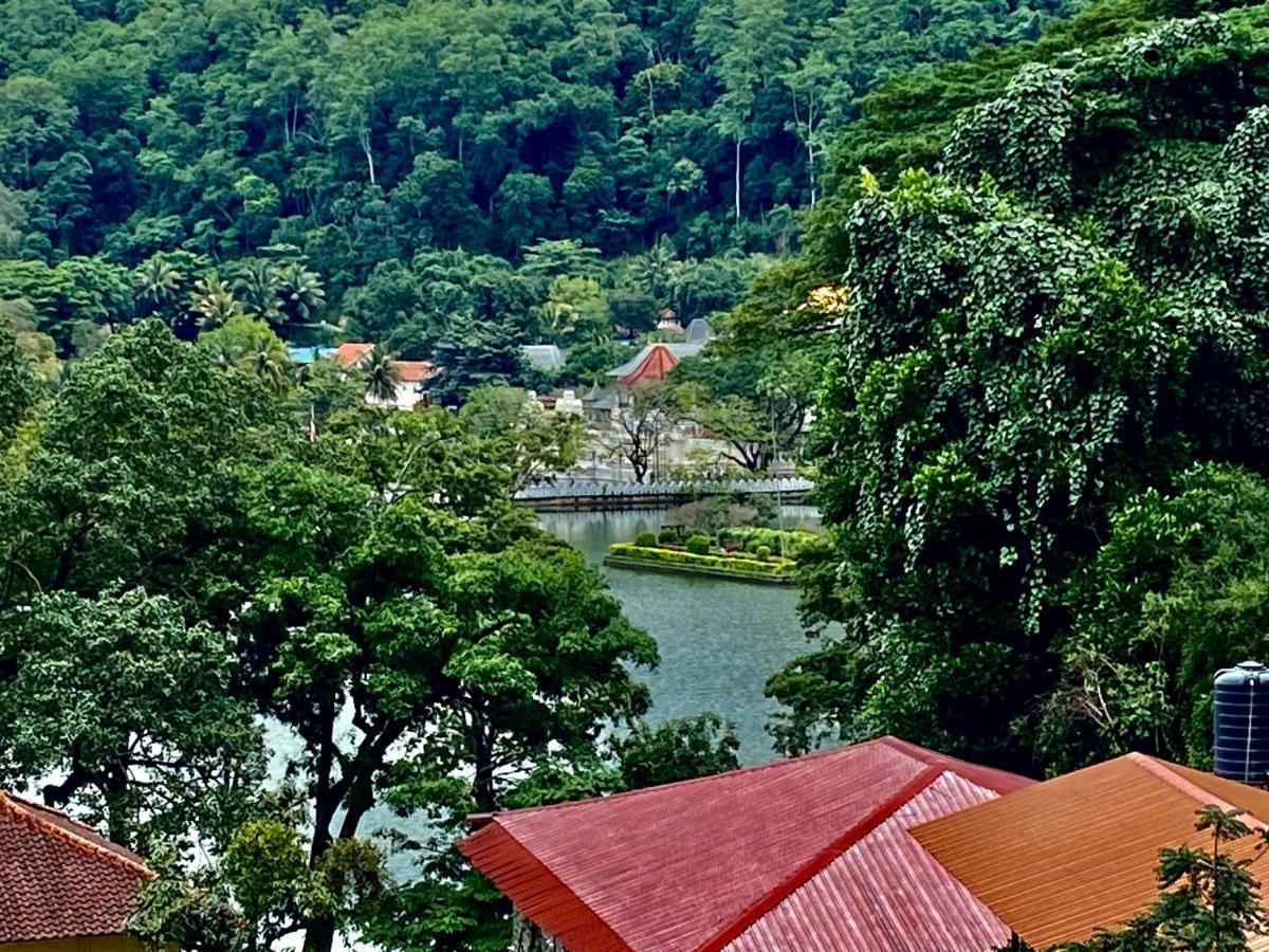 Hotel Sesatha Lake Kandy Exterior foto